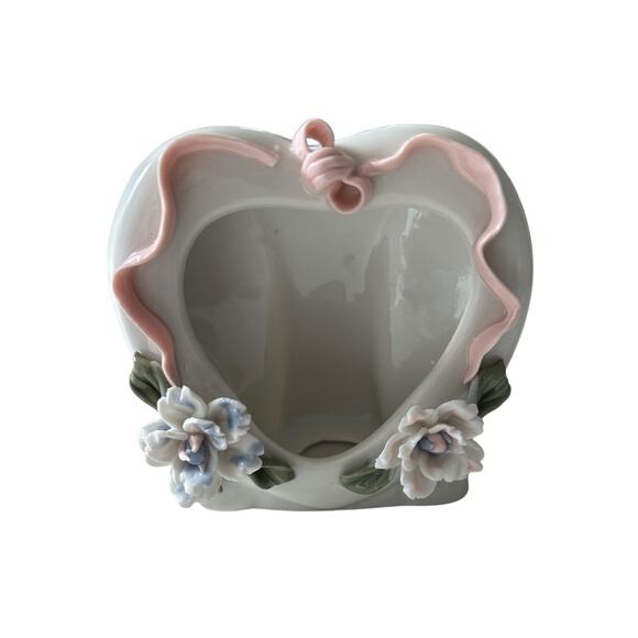 Croquette Shabby‎ Chic 4 Piece Decor Set Frame Music Box Egg Trinket Dish - Picture 2 of 8